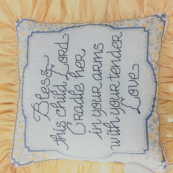 Just CrossStitch Magazine April 1999 - Picture 8 of 14